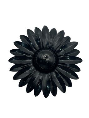 Black enamel painted daisy flower vintage metal brooch pin